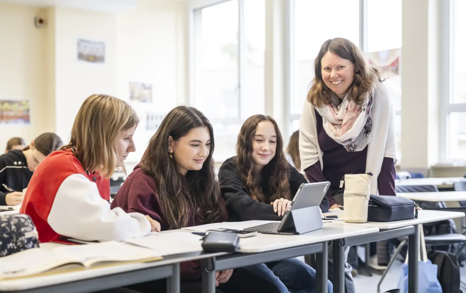 St Dominikus Gymnasium 2465 Unterricht m. Tablet St. Dominikus KA Okt25 foto eberle