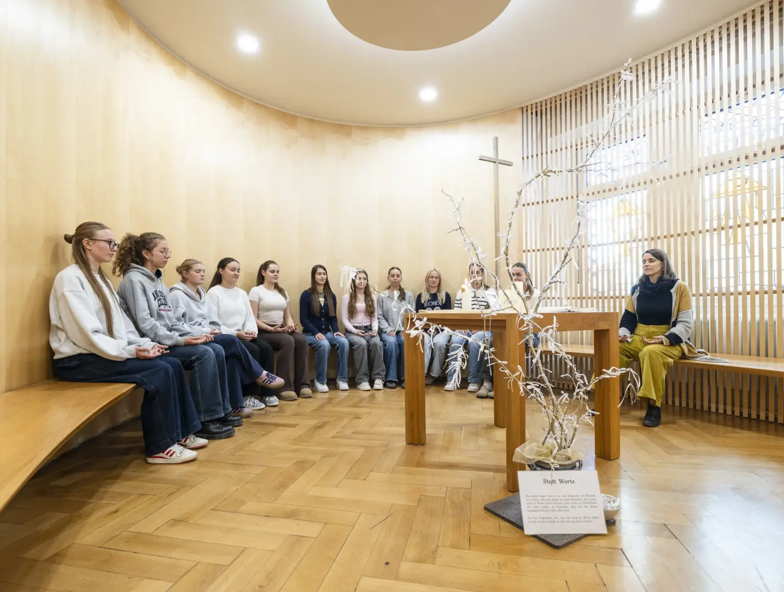 St Dominikus Gymnasium 2855 Kapelle Achtsamkeit St. Dominikus KA Okt25 foto eberle
