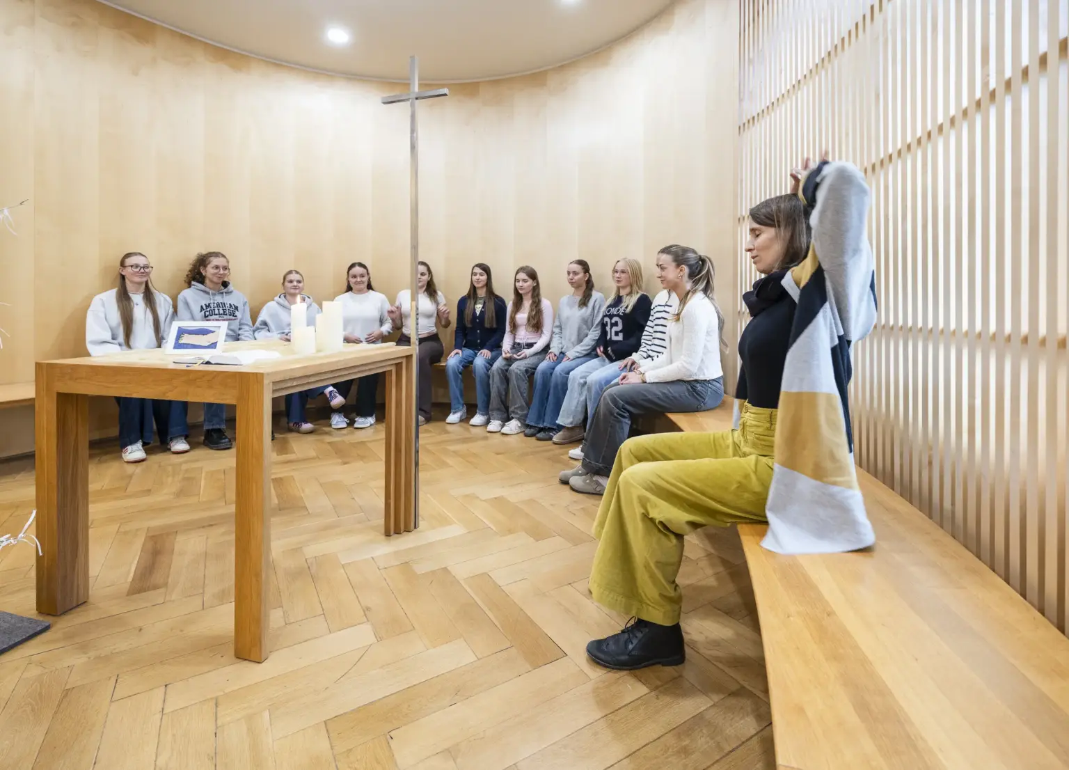 St Dominikus Gymnasium 2856 Kapelle Achtsamkeit St. Dominikus KA Okt25 foto eberle