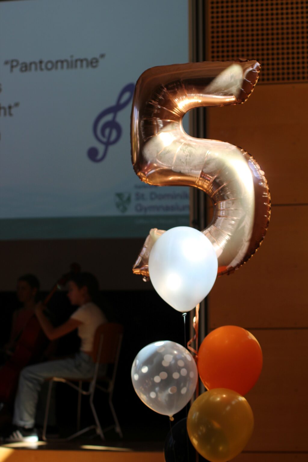 St Dominikus Einschulung 09 26 Zahl 5