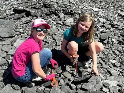 holzmaden0014 5mcaeftj09hmd5v