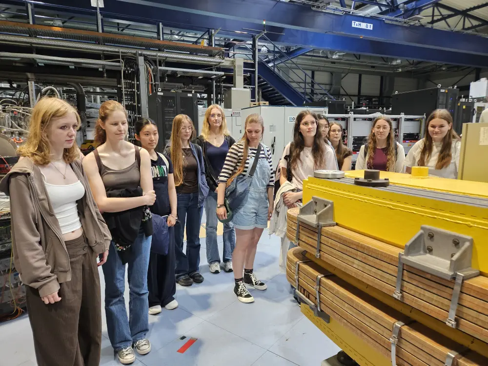 st dominikus gymnasium karlsruhe Physik KIT Exkursion07