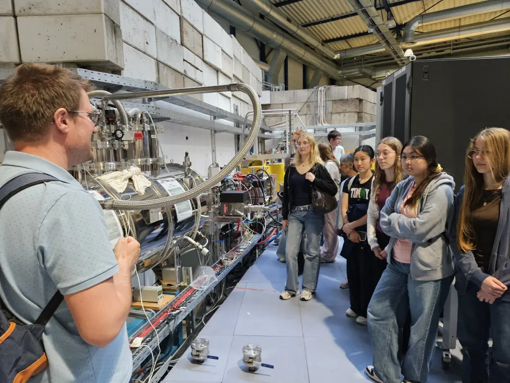 st dominikus gymnasium karlsruhe Physik KIT Exkursion09